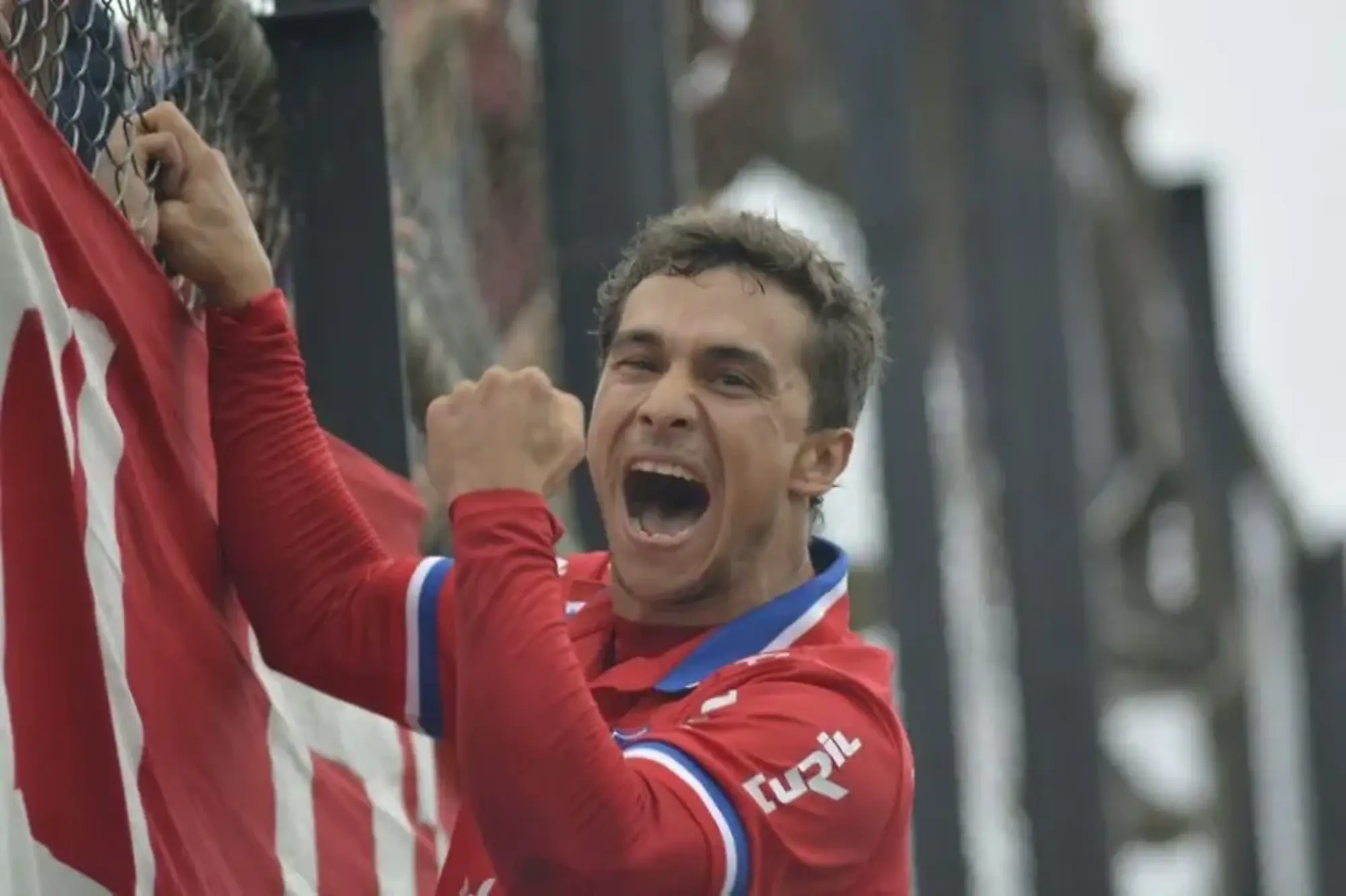 El festejo de Sebastián Fernández en Jardines del Hipódromo con Nacional ante Danubio El festejo de Sebastián Fernández en Jardines del Hipódromo con Nacional ante Danubio