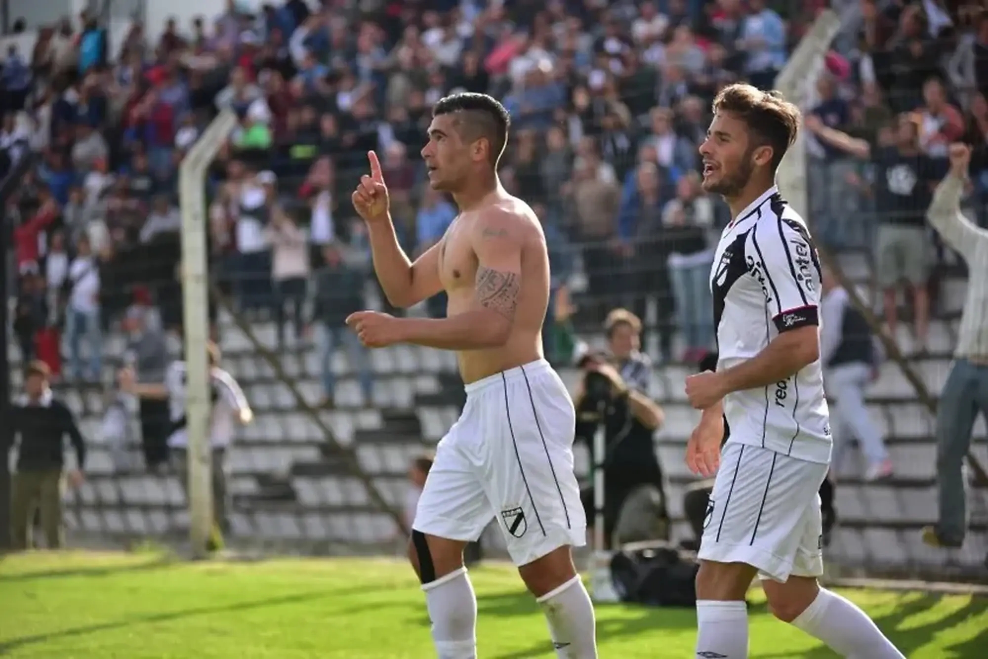 Jonathan Dos Santos y Marcelo Saracchi