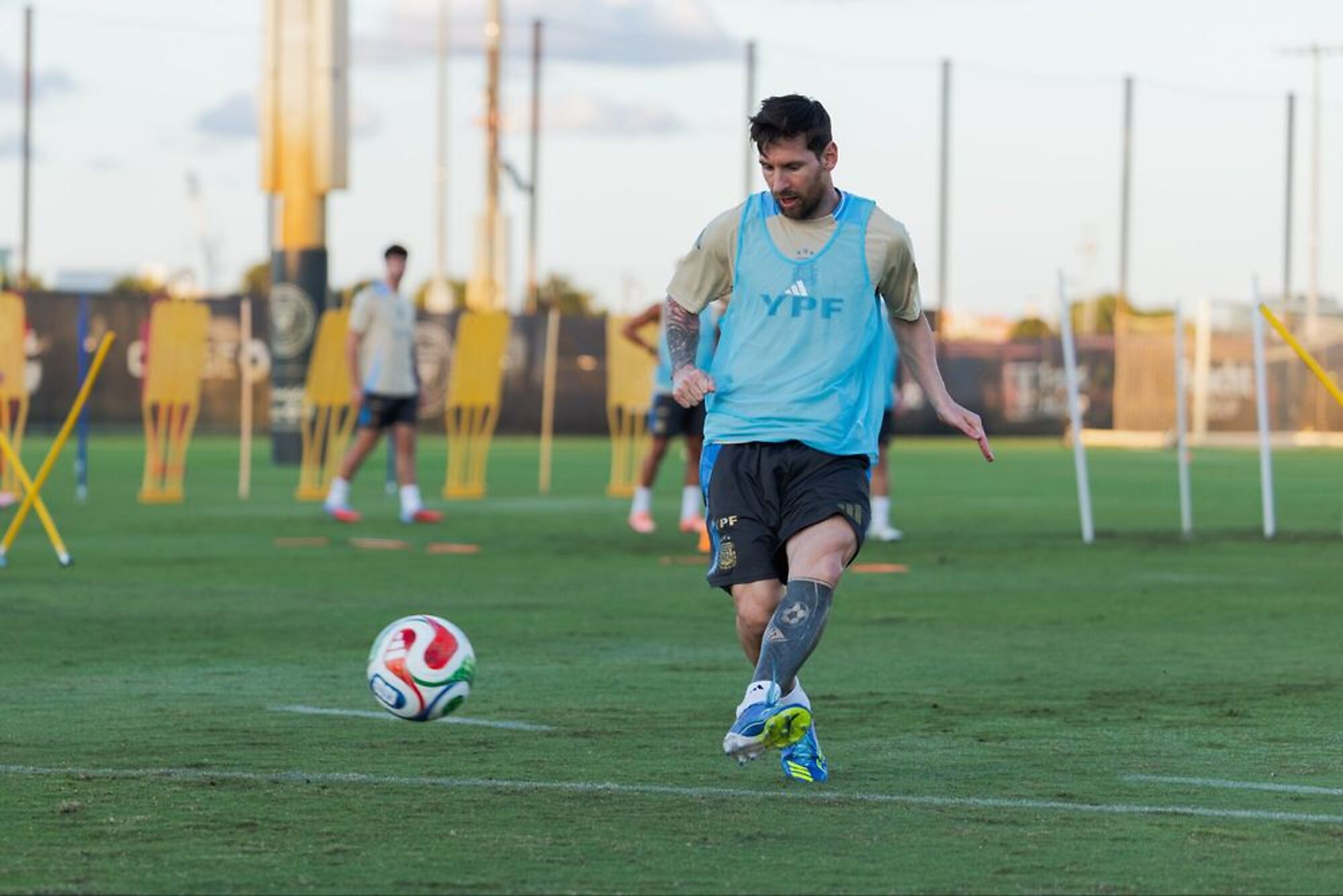 Messi, a disposición de Lionel Scaloni Messi, a disposición de Lionel Scaloni