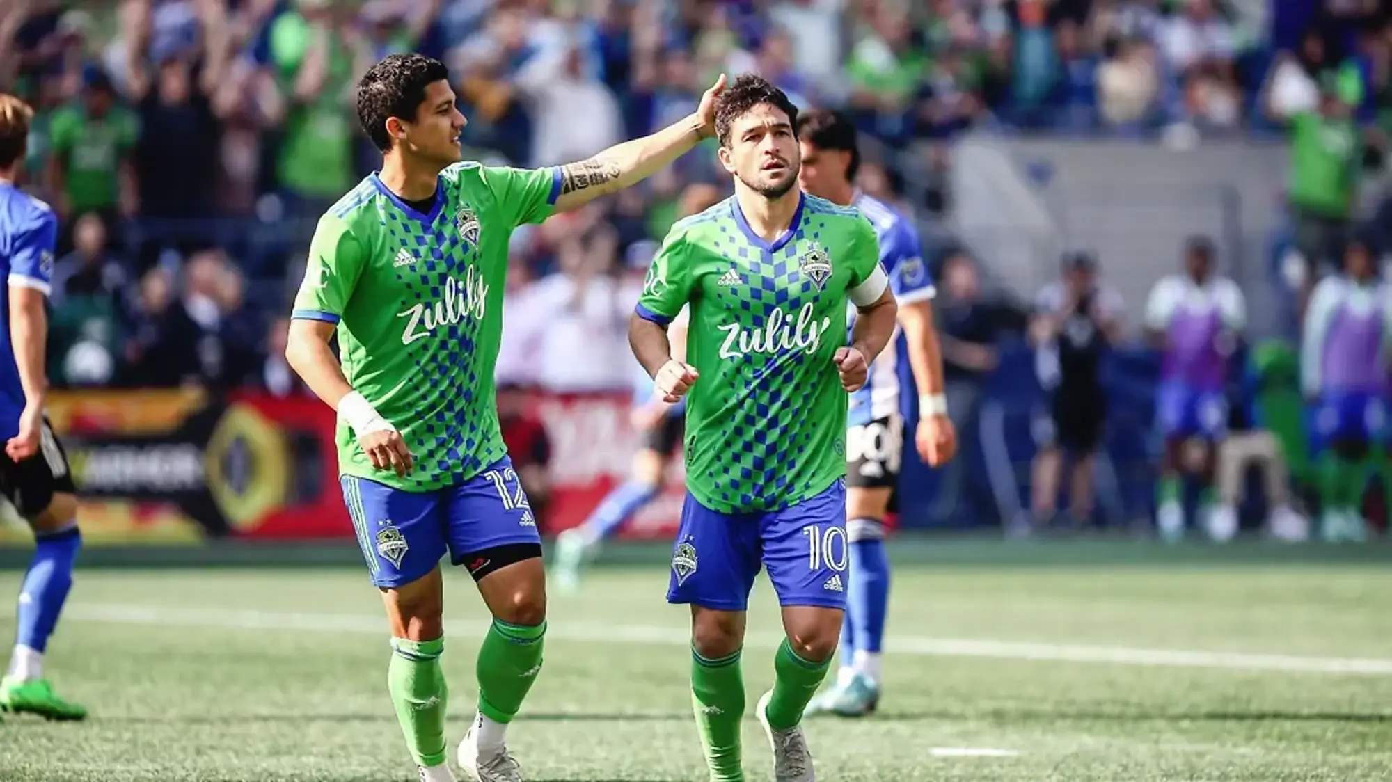 Lodeiro celebra uno de sus goles para Seattle Sounders de este domingo